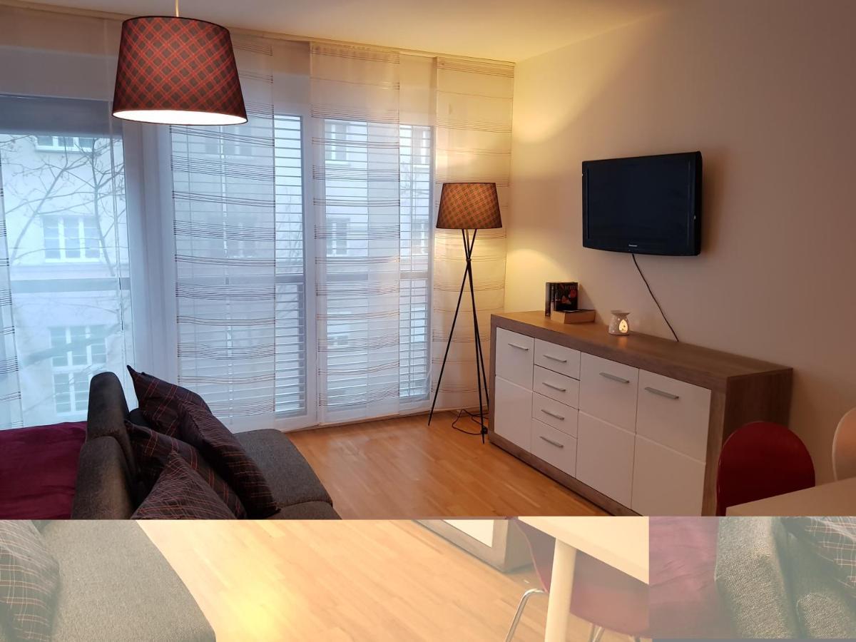 Bullsliving Kaisermuehlen Apartment Erni Next To Uno City 비엔나 외부 사진